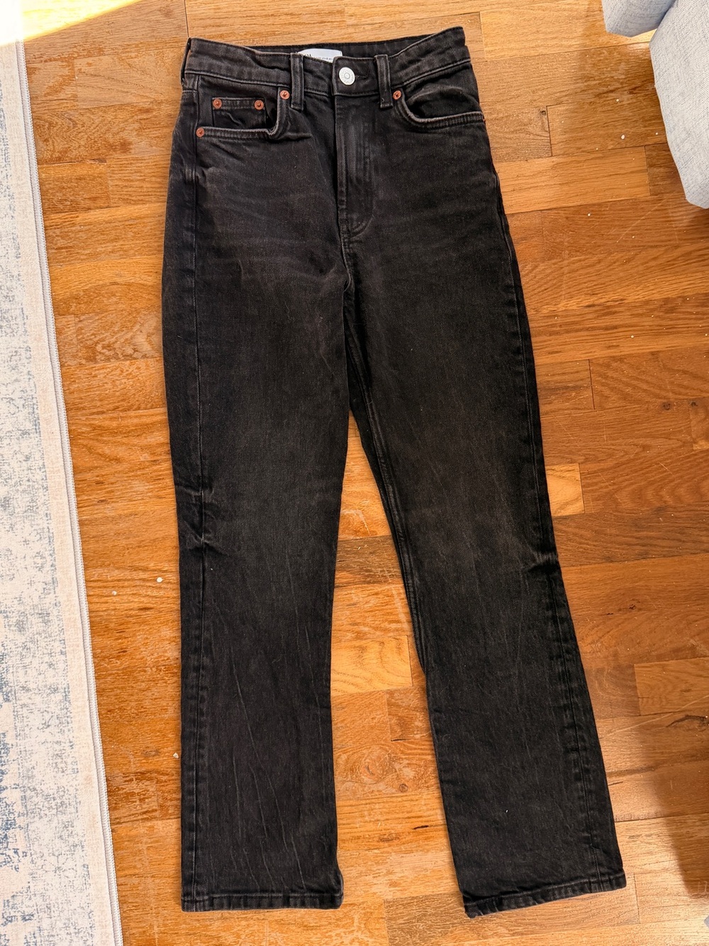 Zara TRF High Waisted Stove Pipe Jeans